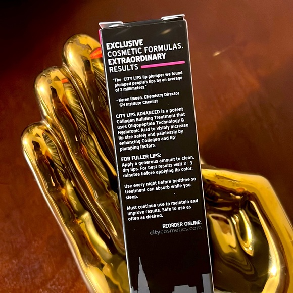CITY LIPS. LIP PLUMPING. Advanced Formula. Clear - Picture 4 of 7